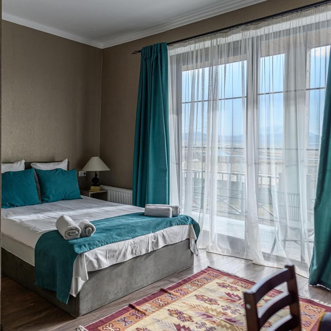 Tsaghkunk Chef House Hotel & Restaurant Sewan Zewnętrze zdjęcie